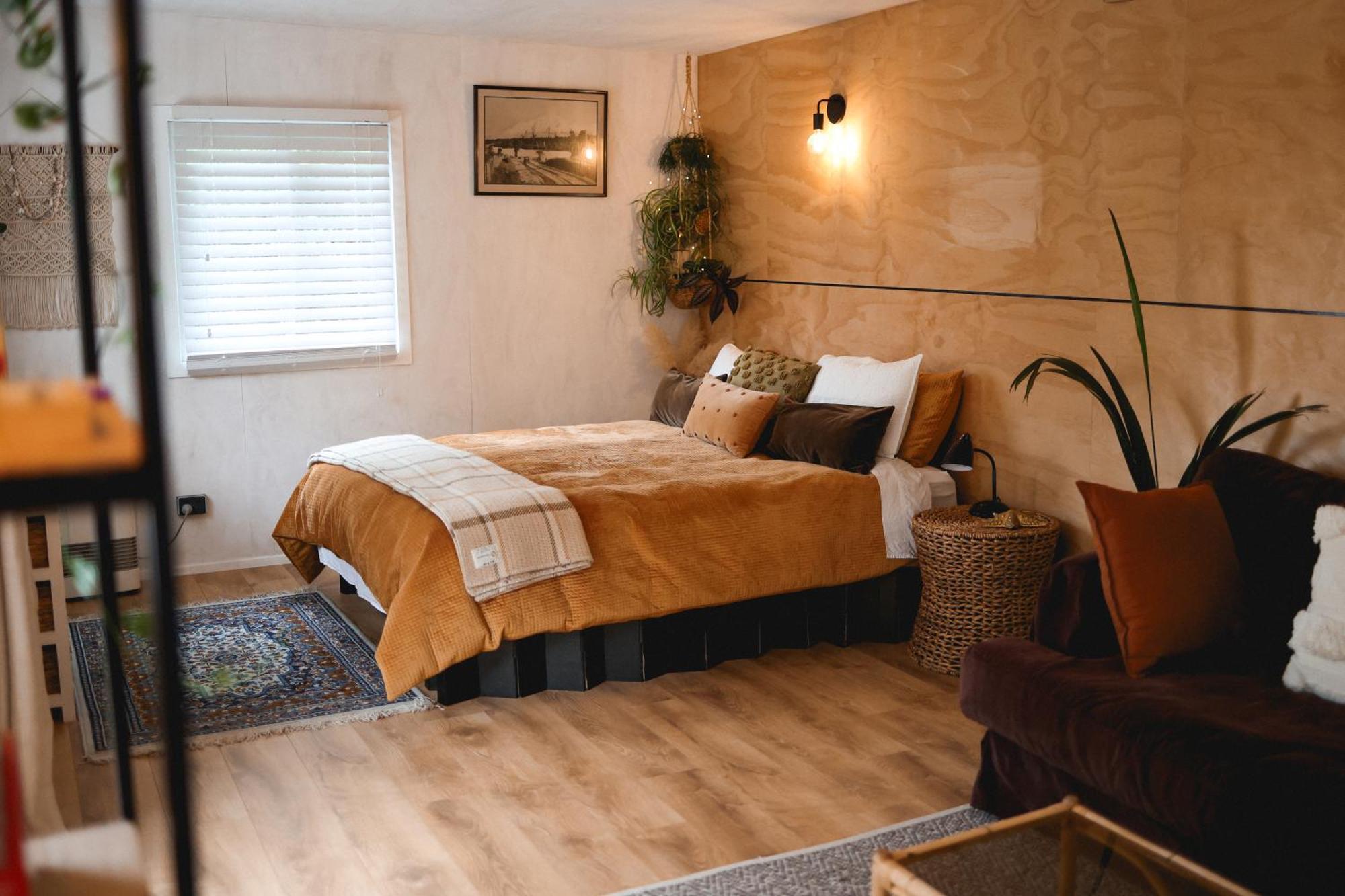 Kaitake Kabana - Unique, Off-Grid, Studio Retreat Oakura Extérieur photo
